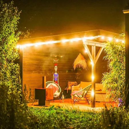 Hébergement de vacances Wooden Near The Baltic Sea *